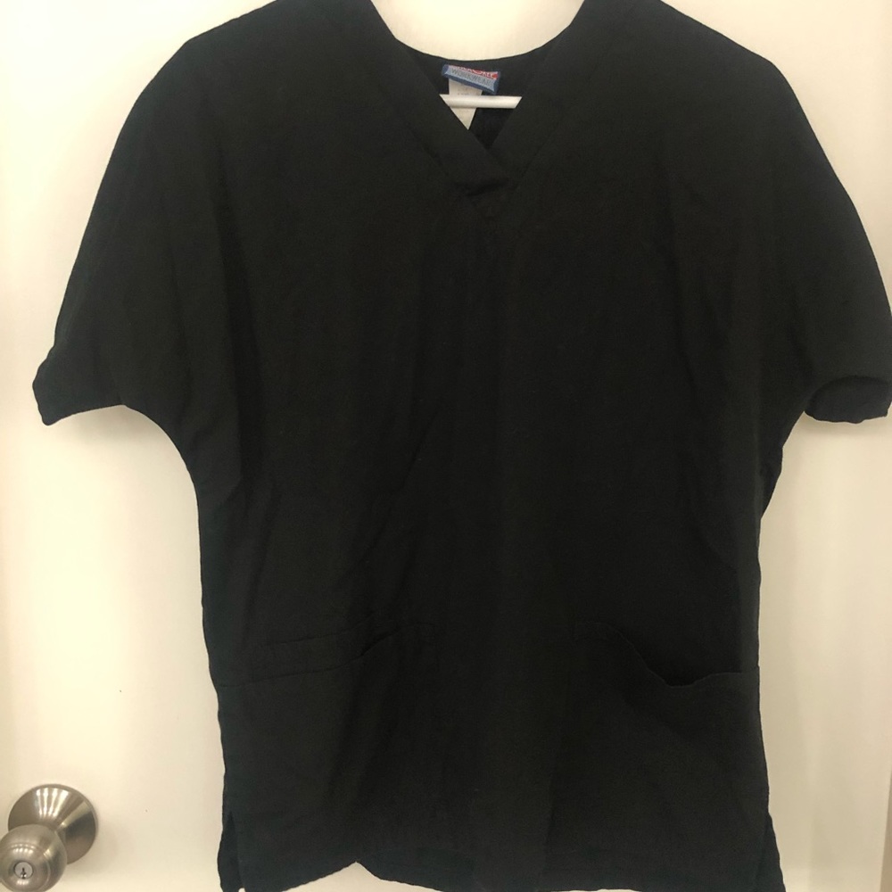 Cherokee scrub top- Black
